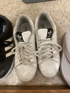 adidas スニーカー ホワイト