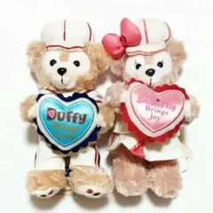 ダッフィー ＆ シェリーメイ ☆ ぬいぐるみバッジ 2010【新品＆タグつき】