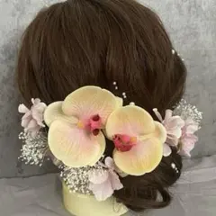 胡蝶蘭髪飾り♡パール成人式　和装　結婚式　ドレス　ヘッドドレスかすみ草前撮り振袖