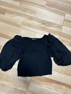 ZARA ブラック パフスリーブ トップス L