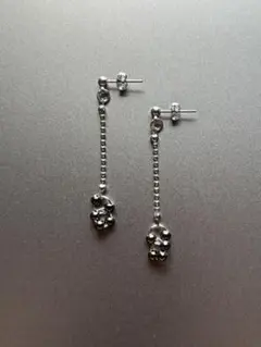 黒メタルボール　ロングフープピアス