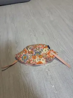 Patagonia ベビー用 花柄ハット
