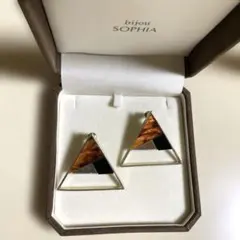 オシャレ三角形デザインピアス❗️