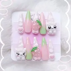 No.29 ハンドメイドネイルチップ ピンク いちご 地雷 量産型 猫 フリル