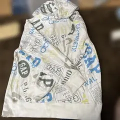 GAP ロゴプリント フード付きパーカーサイズ表記なしのため150としてます