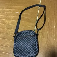 ブラックチェック柄ショルダーバッグ