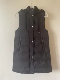 ZARA 美品　ロングベスト　フード付き　黒ロングベスト