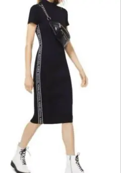 MICHAEL KORS 半袖ニットワンピース 黒