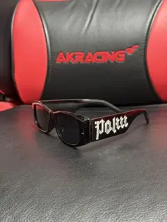 ブラックフレーム サングラス ロゴ入り