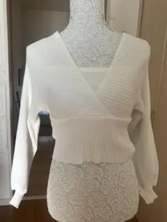 GRL ホワイト クロスデザイン ニット