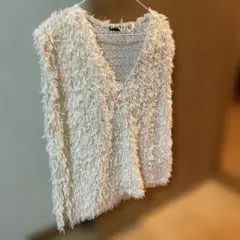 Oeillet フリンジVネックノースリーブベスト