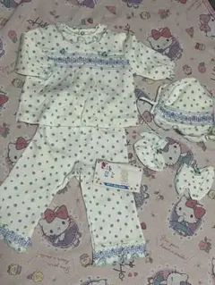 昭和レトロ　昔のベビー パジャマセット 小花柄 95cm レア　ギフト4点セット