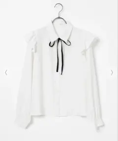 ホワイトフリルリボンシャツ