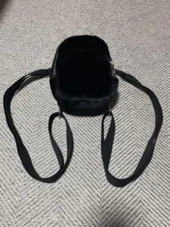 adidas ファーショルダーバッグ