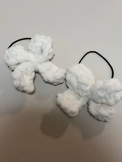 ハンドメイド　ホワイト　リボン　ヘアゴム　かぎ針編み