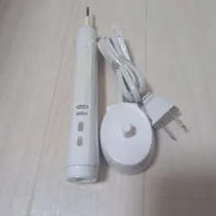 ブラウン 電動歯ブラシ オーラルB PRO2000 充電器付き