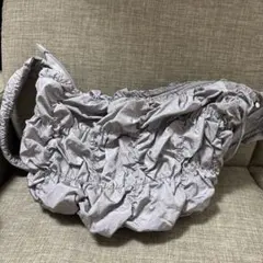 【匿名配送】ラッフルデザイン ショルダーバッグ　ギャザーデザイン　GU グレー
