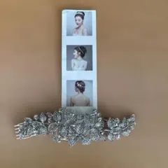 フラワーモチーフ ラインストーン ヘアコーム