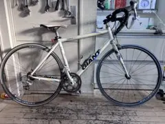 GIANT ESCAPE R3 700C アルミ 24速 500mm 白クロス - メルカリ