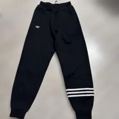 アディダス　ジョガーパンツ　xs