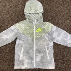 Nike kidsフード付きカモフラージュジャケット140センチ