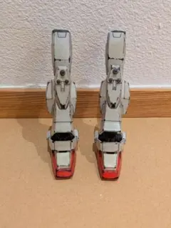 ダメージ加工　ガンプラ HG パーツ ジャンク 脚部 左右セット