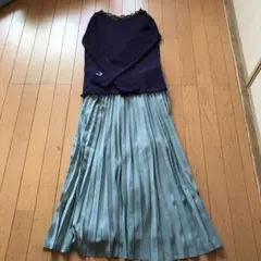 プリーツスカート　Tシャツ　むらさき
