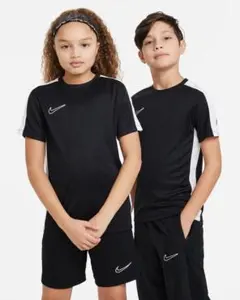 【値下げ】Nike キッズ用 トレーニングシャツ