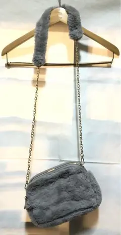 モコモコショルダーバッグ　フェイクファー/ライトグレー　ポーチ　248185