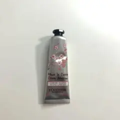 L'OCCITANE Cherry Blossom ハンドクリーム　30ml