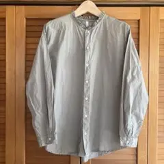 【１回着用のみ、美品】grin♡フリル付きグレー長袖シャツ