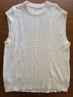 【大幅値下げ】 GU ウォッシャブルケーブルニットベスト