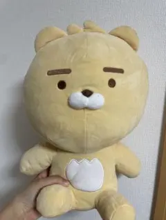 クマのキャラクターぬいぐるみ