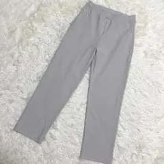 23区　テーパードパンツ　ストレッチ　リラックス　シンプル　グレー系　（S）