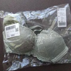 上下セット　ノンワイヤー　B70