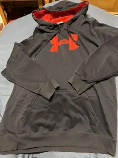 Under Armour フード付きパーカー アンダーアーマー　パーカー