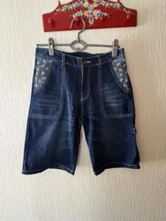 花柄刺繍付きデニムハーフパンツ