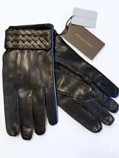 新品定価13万円 BOTTEGA VENETA 黒本革手袋 カシミヤ100％内装 ボッテガ・ヴェネタのレザー手袋、編み込み“イントレチャート