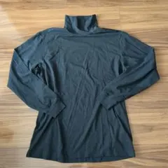 黒 タートルネック 長袖セーター