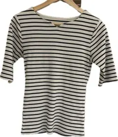 ハニーズ Vネック半袖Tシャツ 白黒ボーダー L