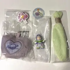 ブロッキーズdaadoos TOY STORYキーホルダー ストラップ バズ - メルカリ