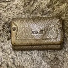 中古　ANNA SUI キーケース ゴールド　ペイズリー柄 4連のサムネイル
