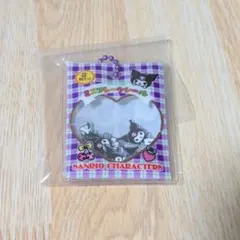 サンリオ　シャカシャカフレークシール風チャーム　クロミ