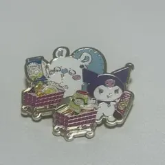 ちいかわ×サンリオ　モモンガ　クロミ　ピンバッジ