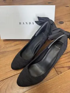 RANDA 黒 リボン付き ハイヒールパンプス　24センチ