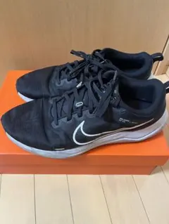 NIKE ランニングシューズ ブラックのサムネイル