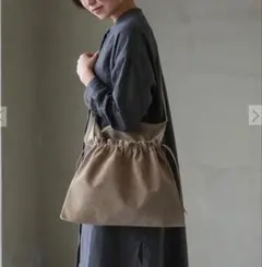 Hender Scheme red cross bag big ベージュ
