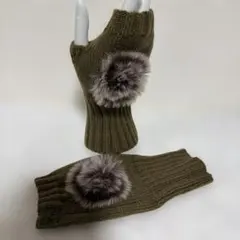 カーキ系ファー付き指なし手袋