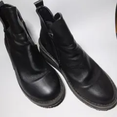 ブラックレザーサイドゴアブーツ