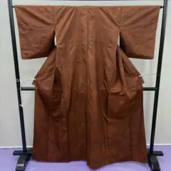 8845 紬　小紋　節あり　茶系　ばち衿
